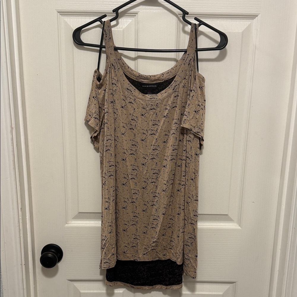 Rock & Republic Tan Cold Shoulder Blouse
